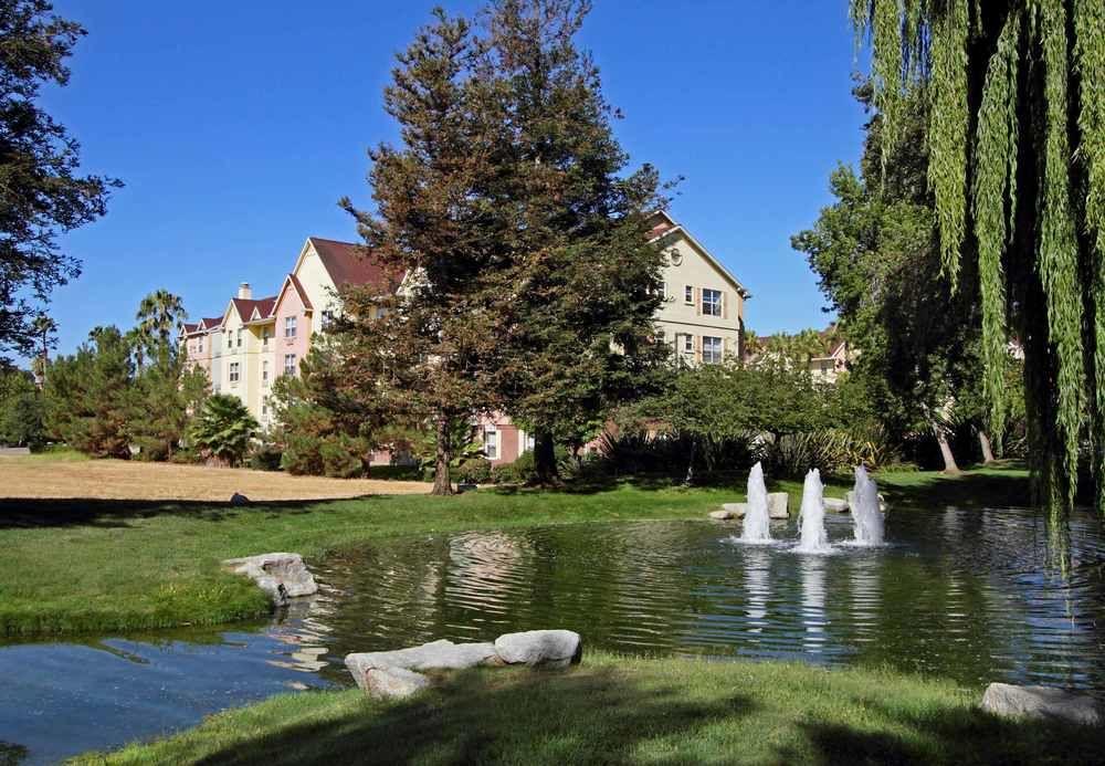 Towneplace Suites Newark Silicon Valley Exterior photo