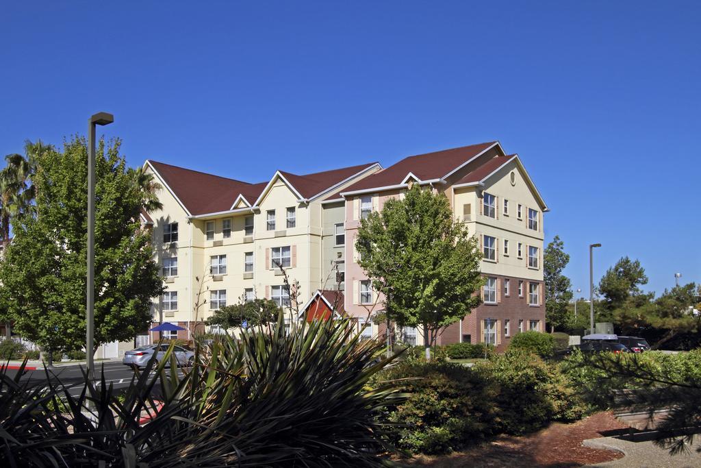 Towneplace Suites Newark Silicon Valley Exterior photo